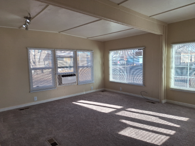 3526 N Cascade Ave #I13 - Photo 5 of 20