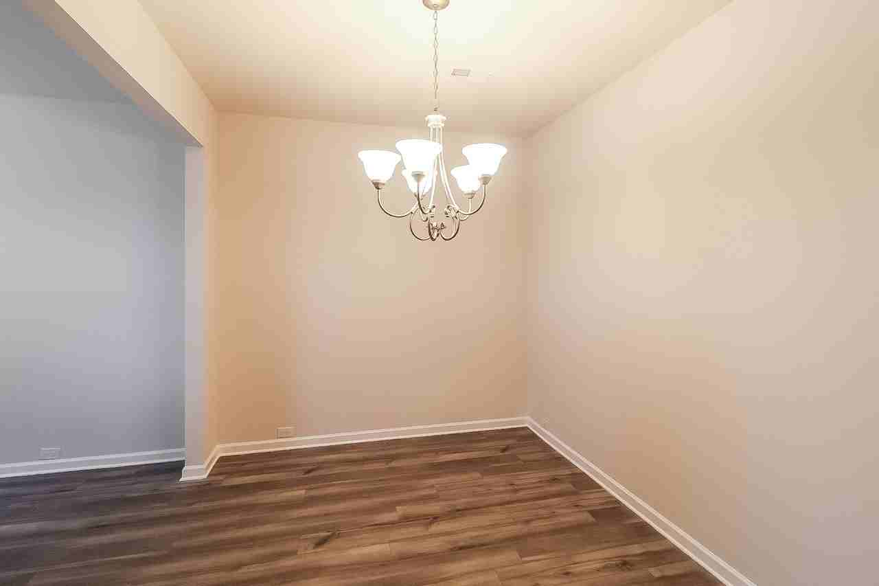 2880 Saratoga Lake Vw - Photo 6 of 17