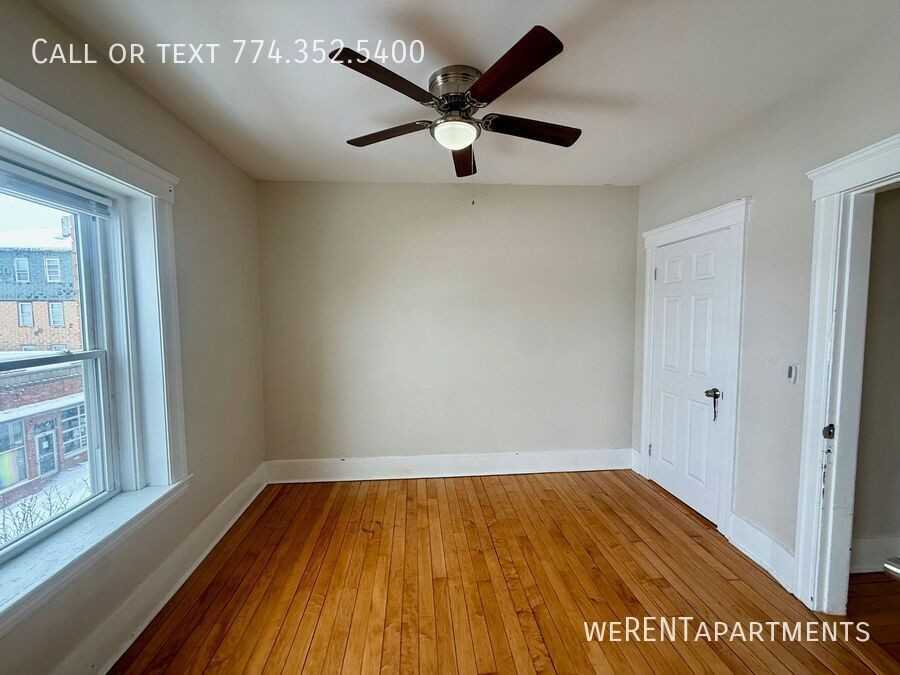 23 Millbury St #4 - Photo 4 of 17