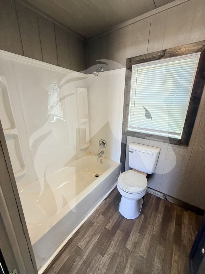 334 1/2 S Pine St - Photo 5 of 7