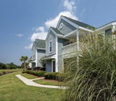 featured image of 14 Old South Ct Apt G #Apt G