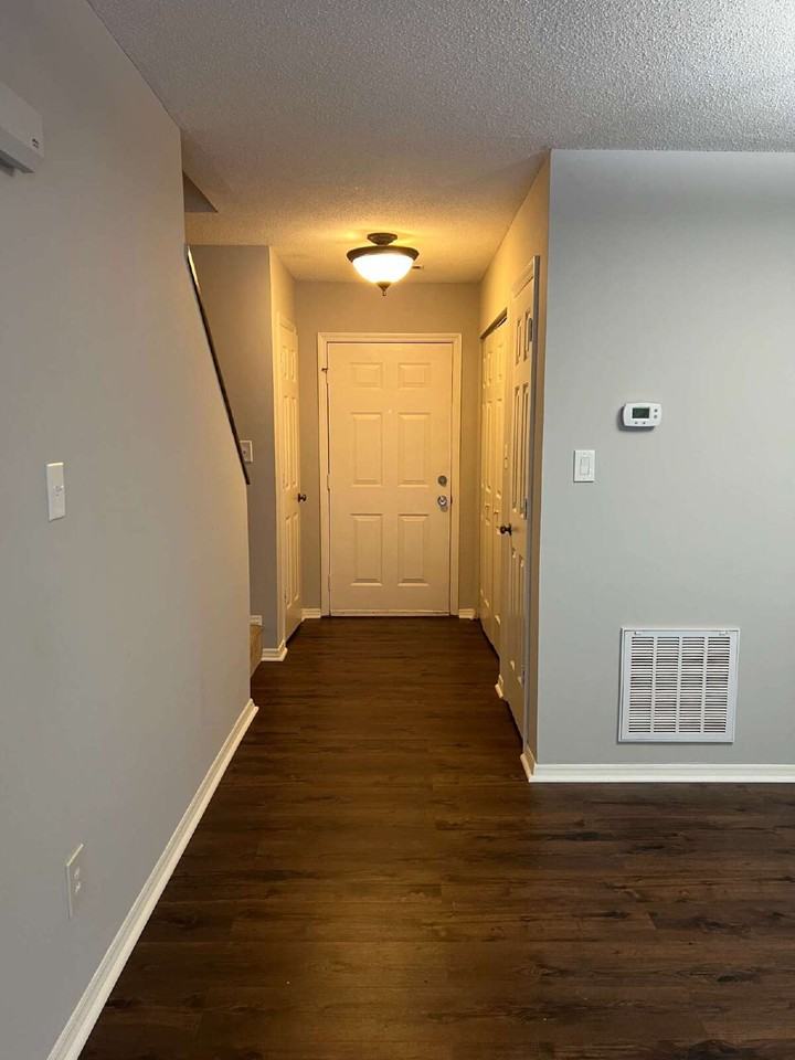 6 Astor Ct - Photo 6 of 20