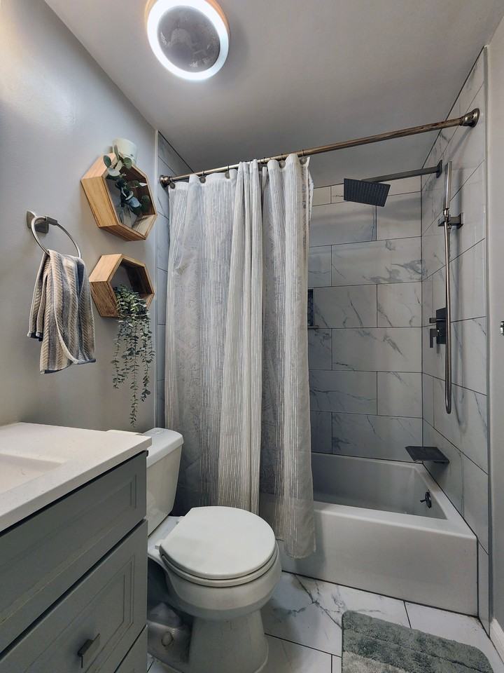 5740 Yellowrose Ct - Photo 7 of 14