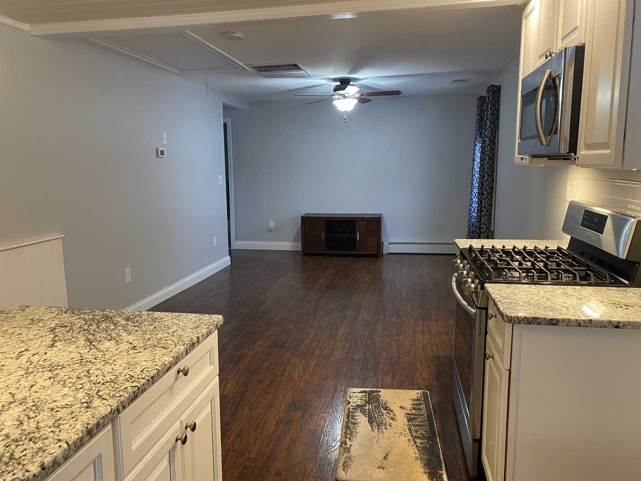 172 Bethany Rd - Photo 4 of 17