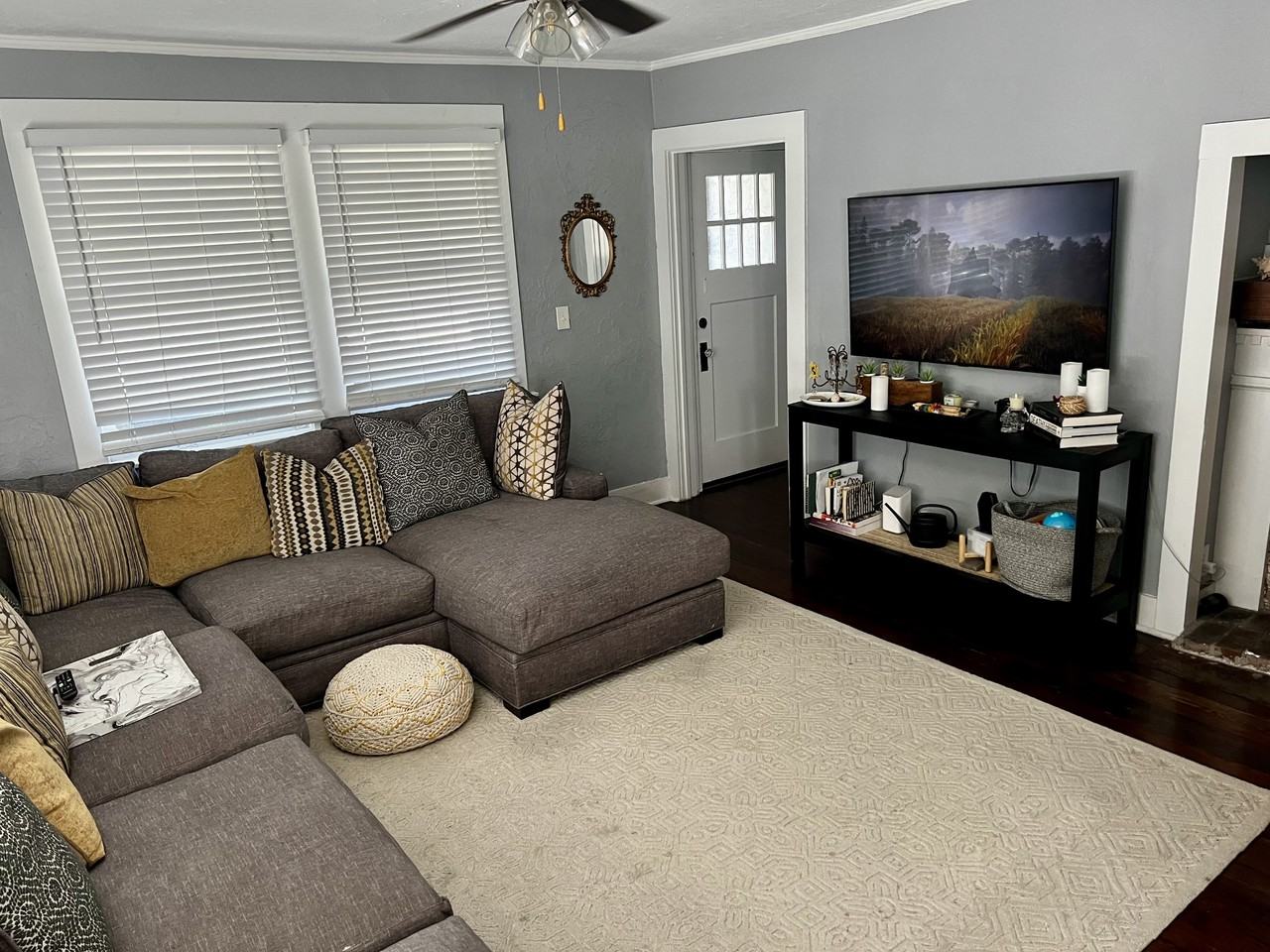 1533 Hough St #1533 - Photo 4 of 25