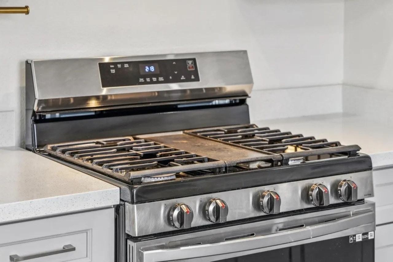 1224 Norton Street - Photo 7 of 20