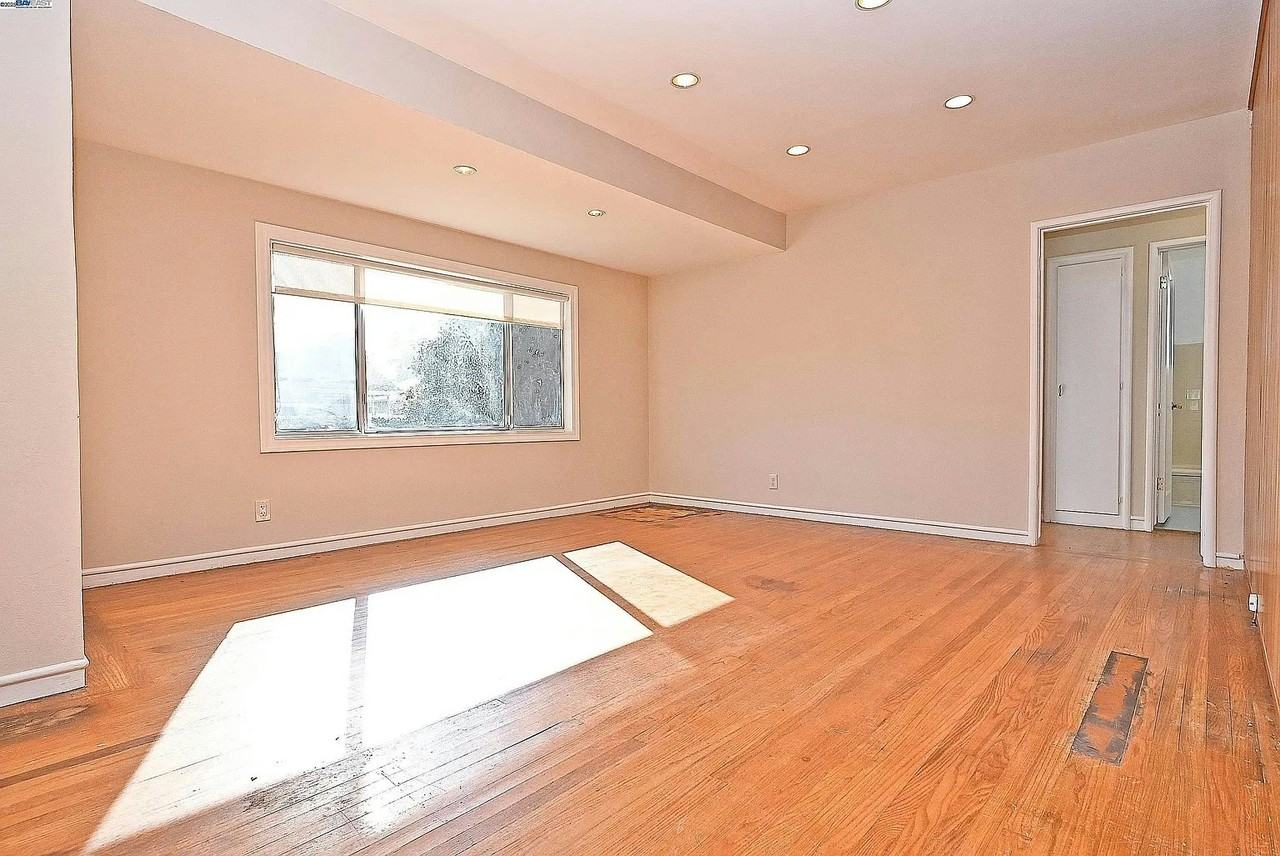 314 Sparling Drive - Photo 3 of 18