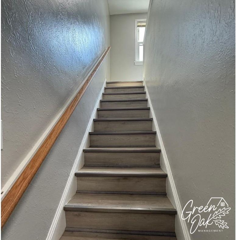 12817 Oakview Boulevard - Photo 7 of 16