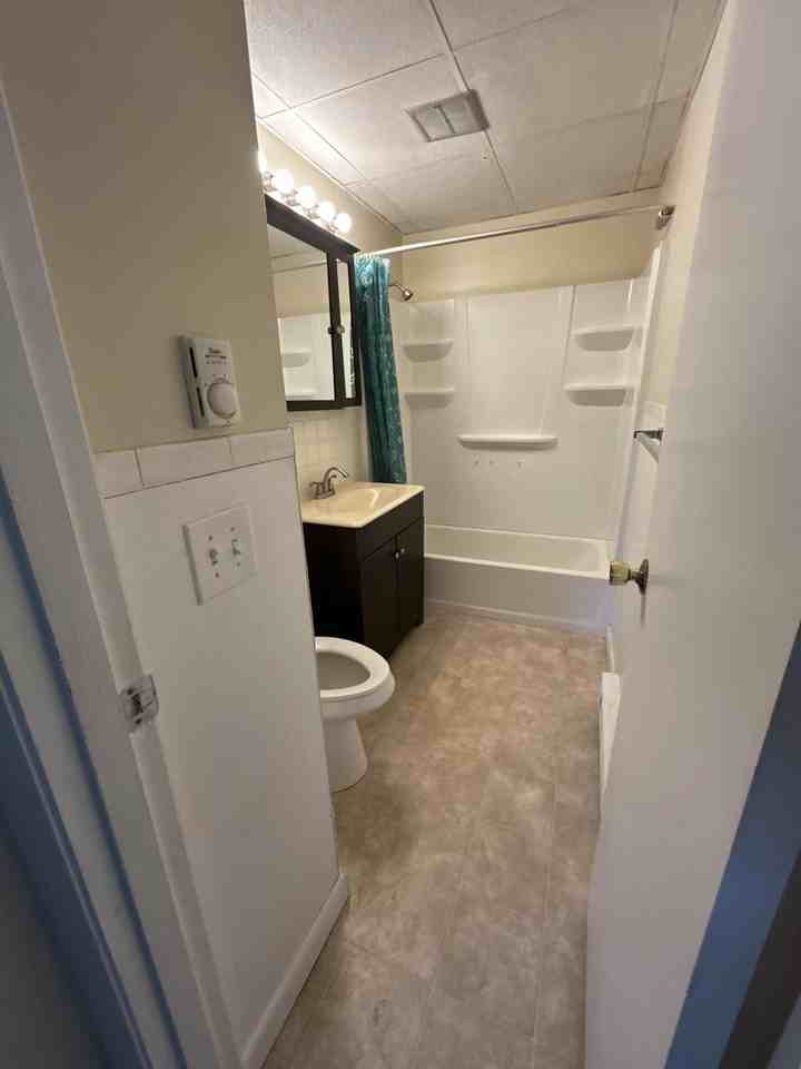 17 Winter St, Unit 6 - Photo 4 of 8