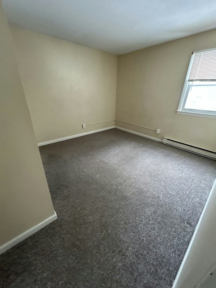 17 Winter St, Unit 6 - Photo 7 of 8