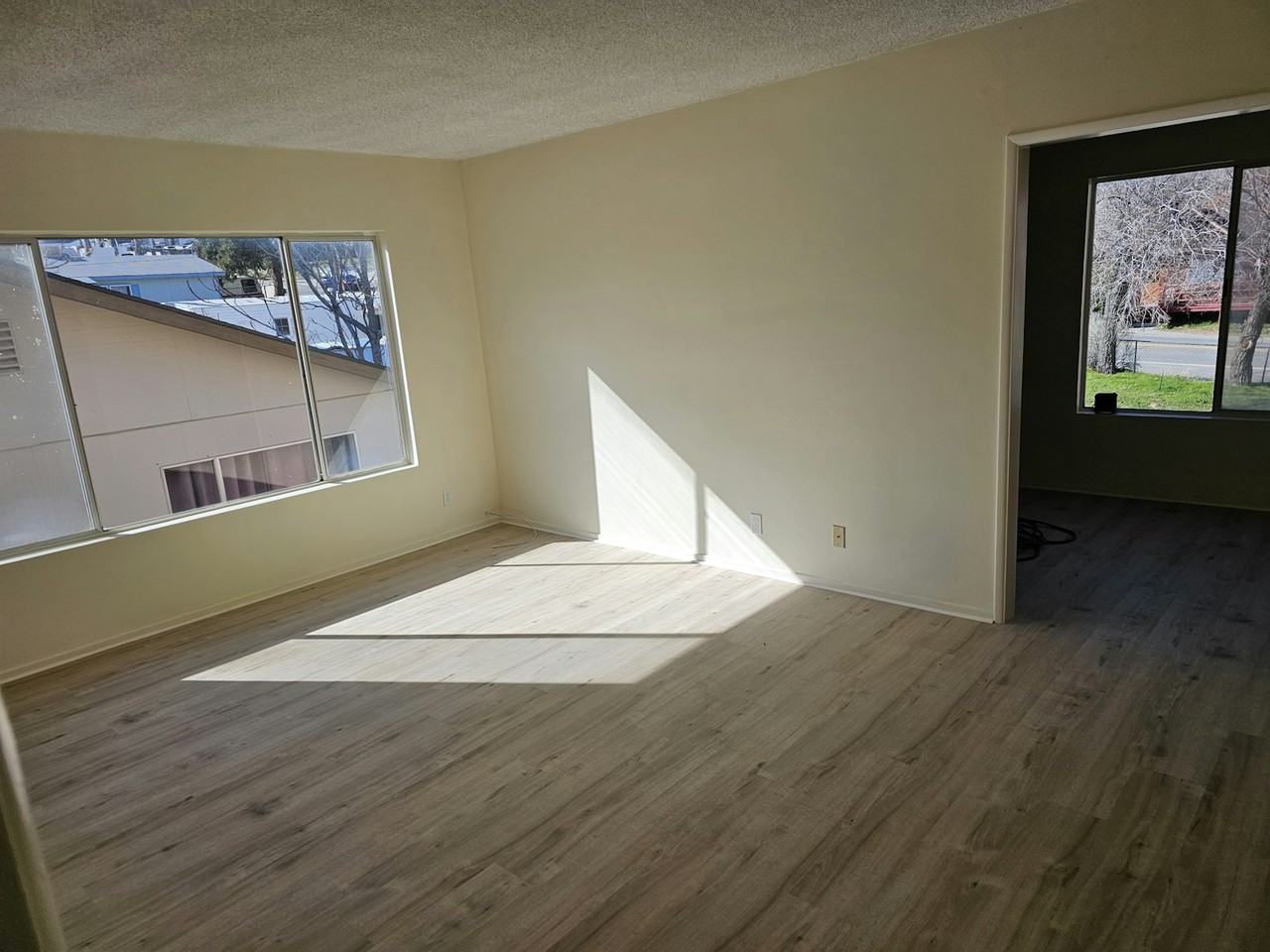 633 Pasadena Trail, Unit 2 - Photo 3 of 21