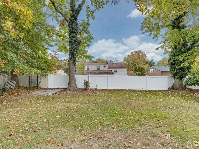 19 Melville Rd #NA - Photo 4 of 22