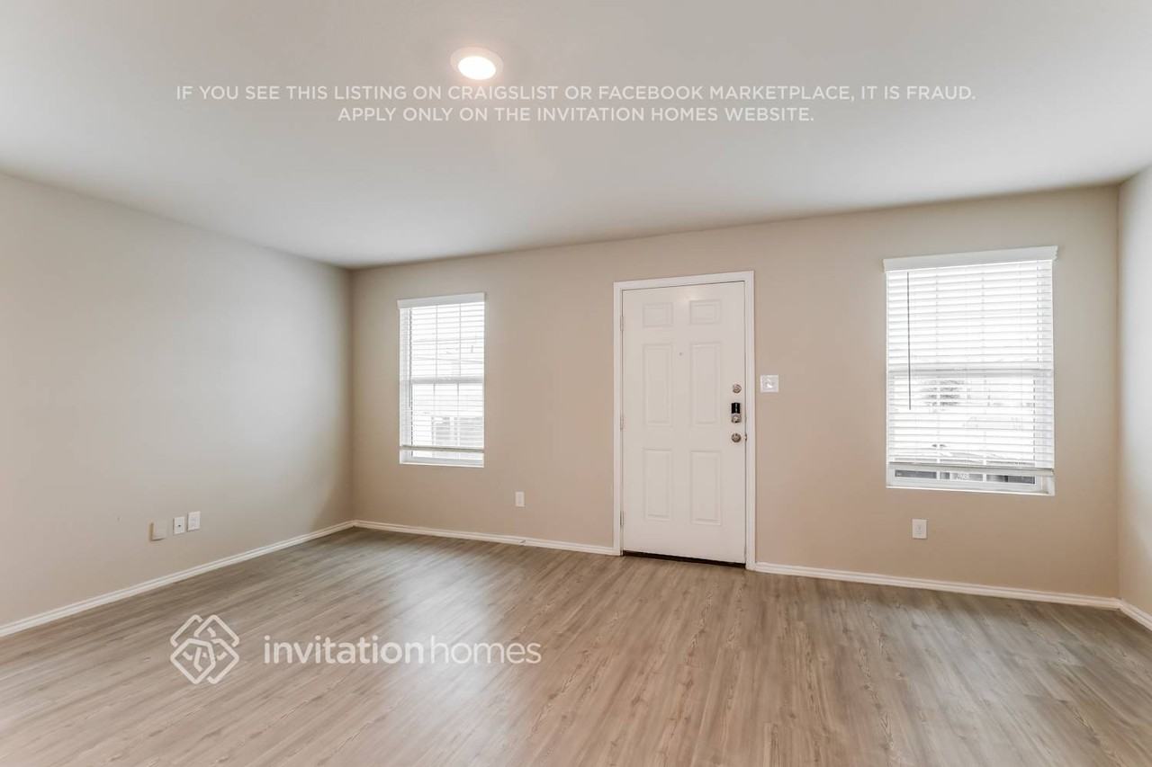 5442 Verdugos Palace - Photo 3 of 17