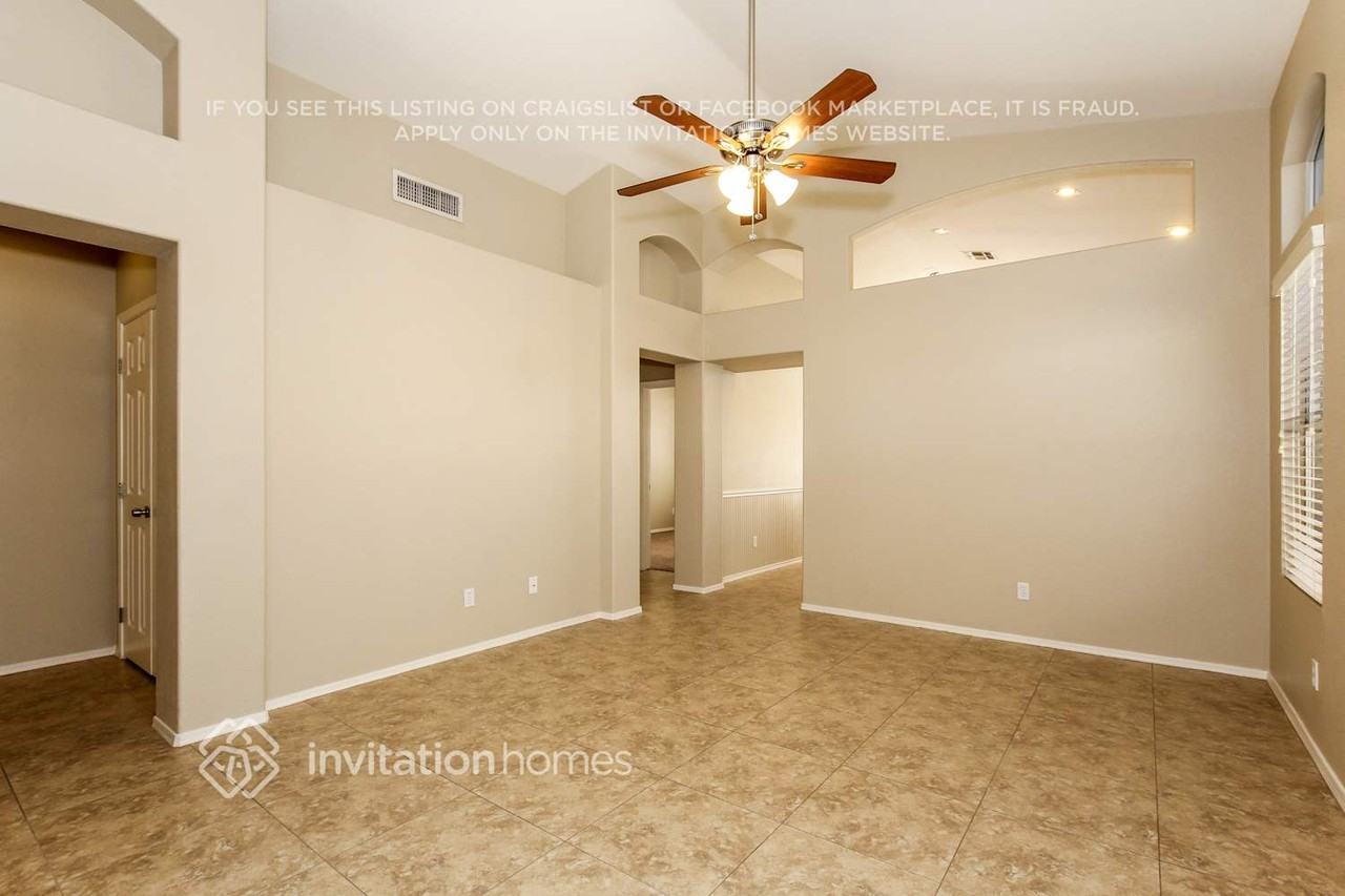 4922 W Behrend Dr - Photo 6 of 20