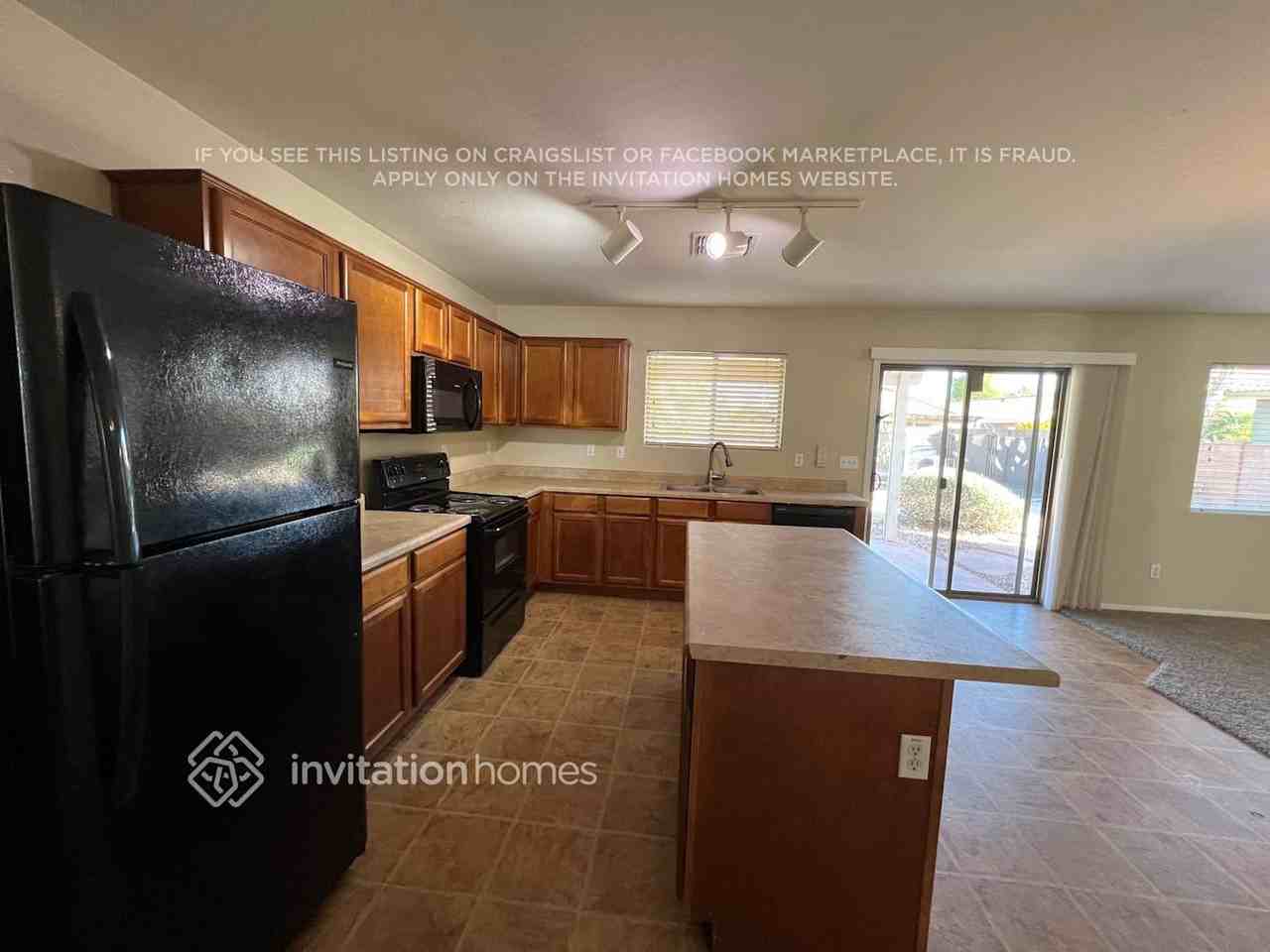 45138 W Miramar Rd - Photo 6 of 17