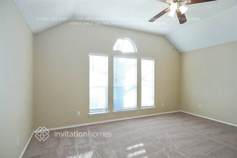 1427 New Haven Dr - Photo 7 of 15