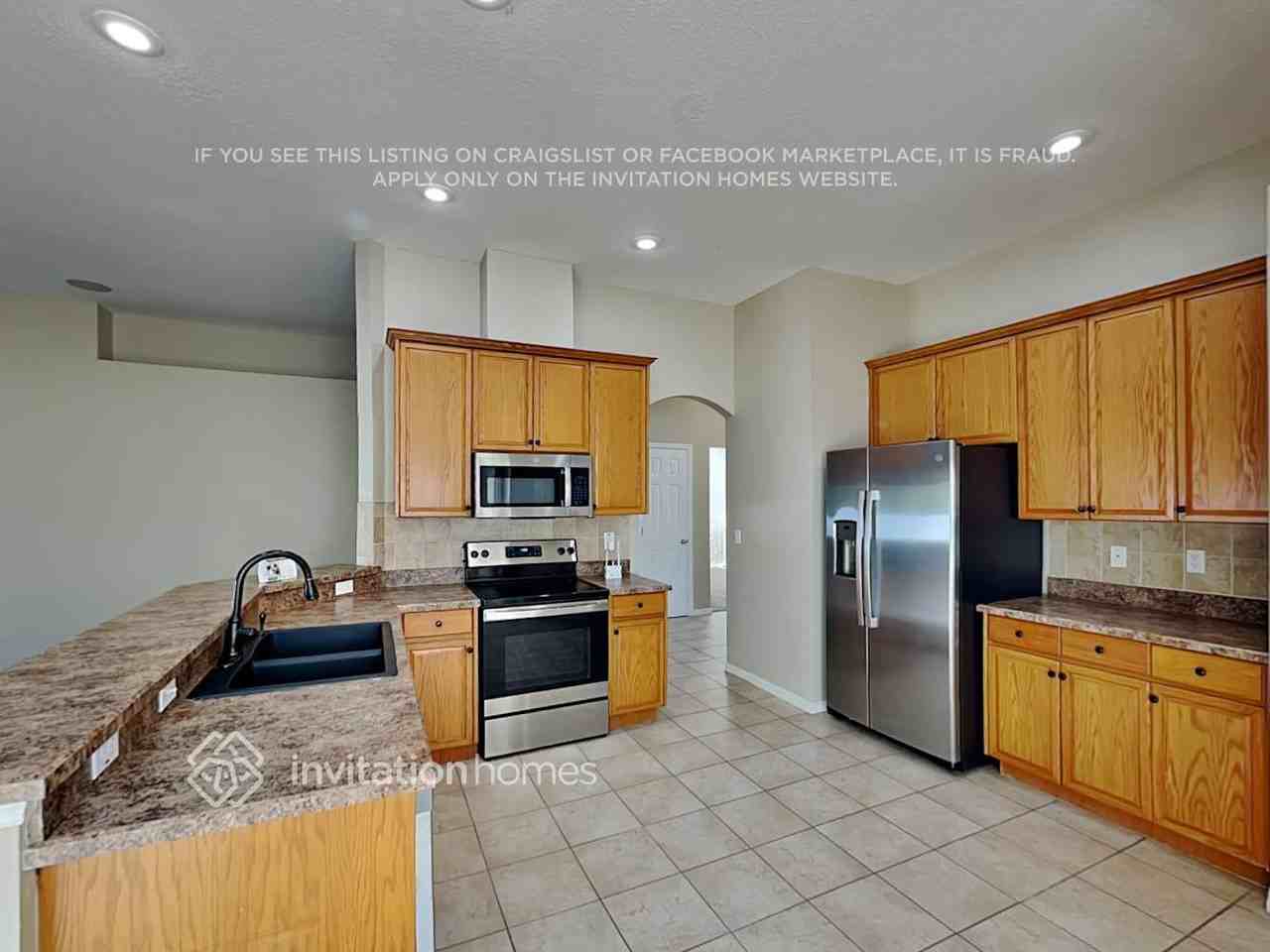 1106 Barclay Wood Dr - Photo 6 of 19