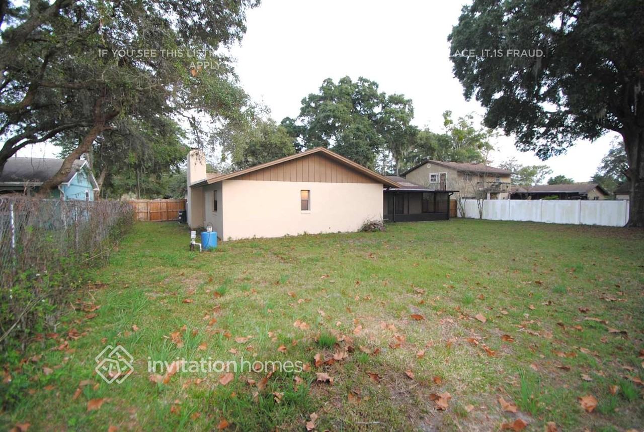 1272 Balmy Beach Dr - Photo 2 of 5