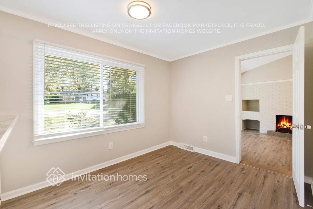 3910 Allwood Dr - Photo 5 of 24