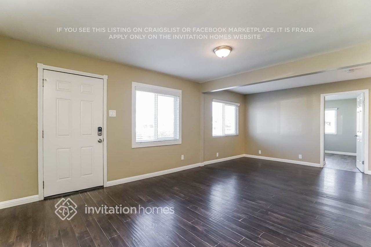 22310 Devlin Ave - Photo 3 of 17