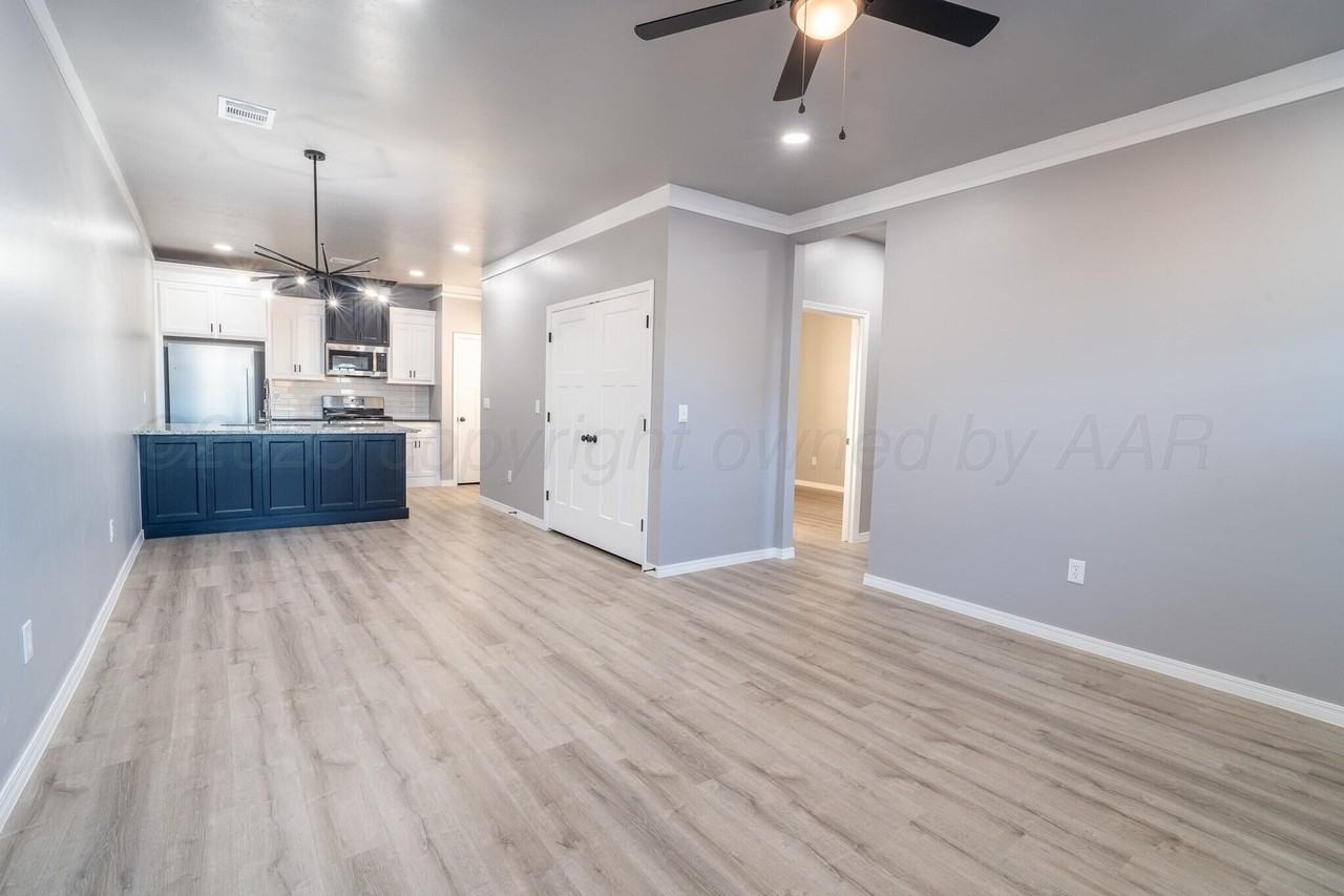 14361 Periwinkle Dr - Photo 5 of 22