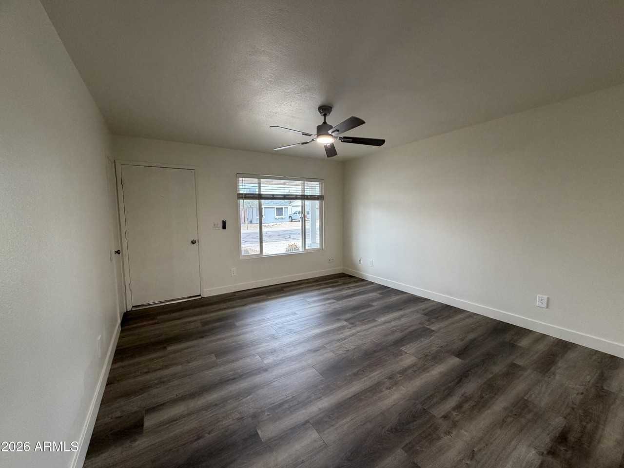 3305 E Helena Dr - Photo 5 of 26