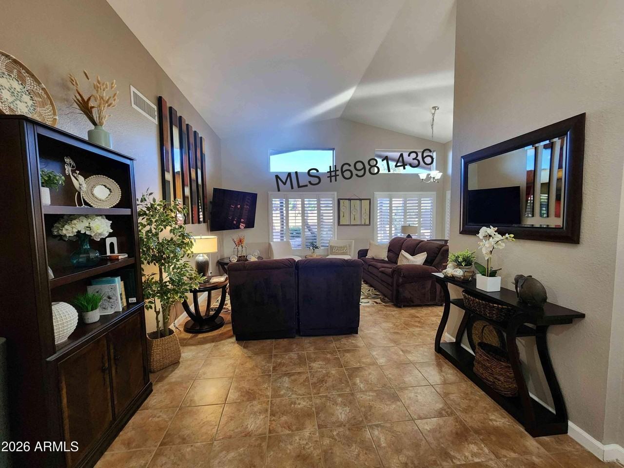 15548 W Catalina Dr - Photo 4 of 35