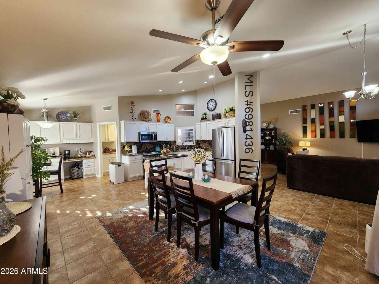 15548 W Catalina Dr - Photo 7 of 35