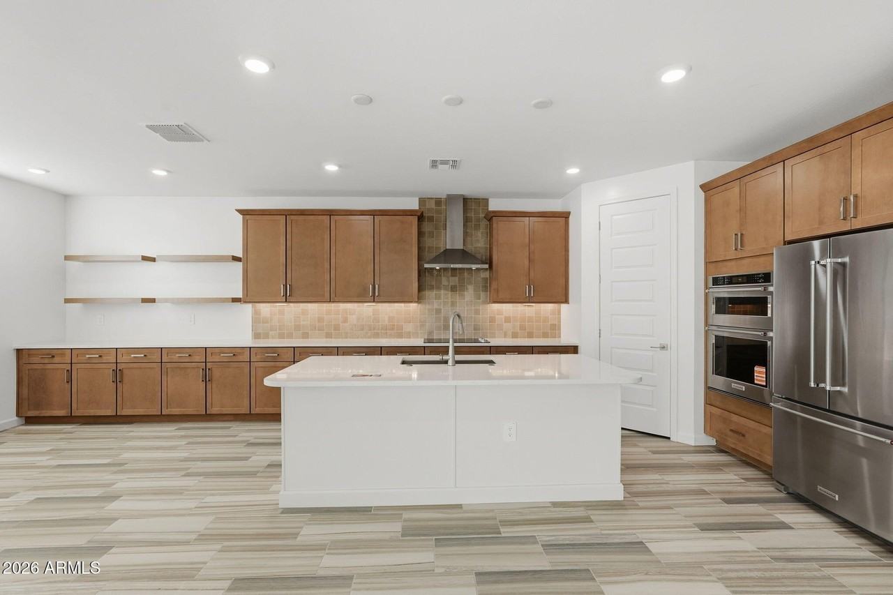 1153 E Kachina Trl - Photo 6 of 47