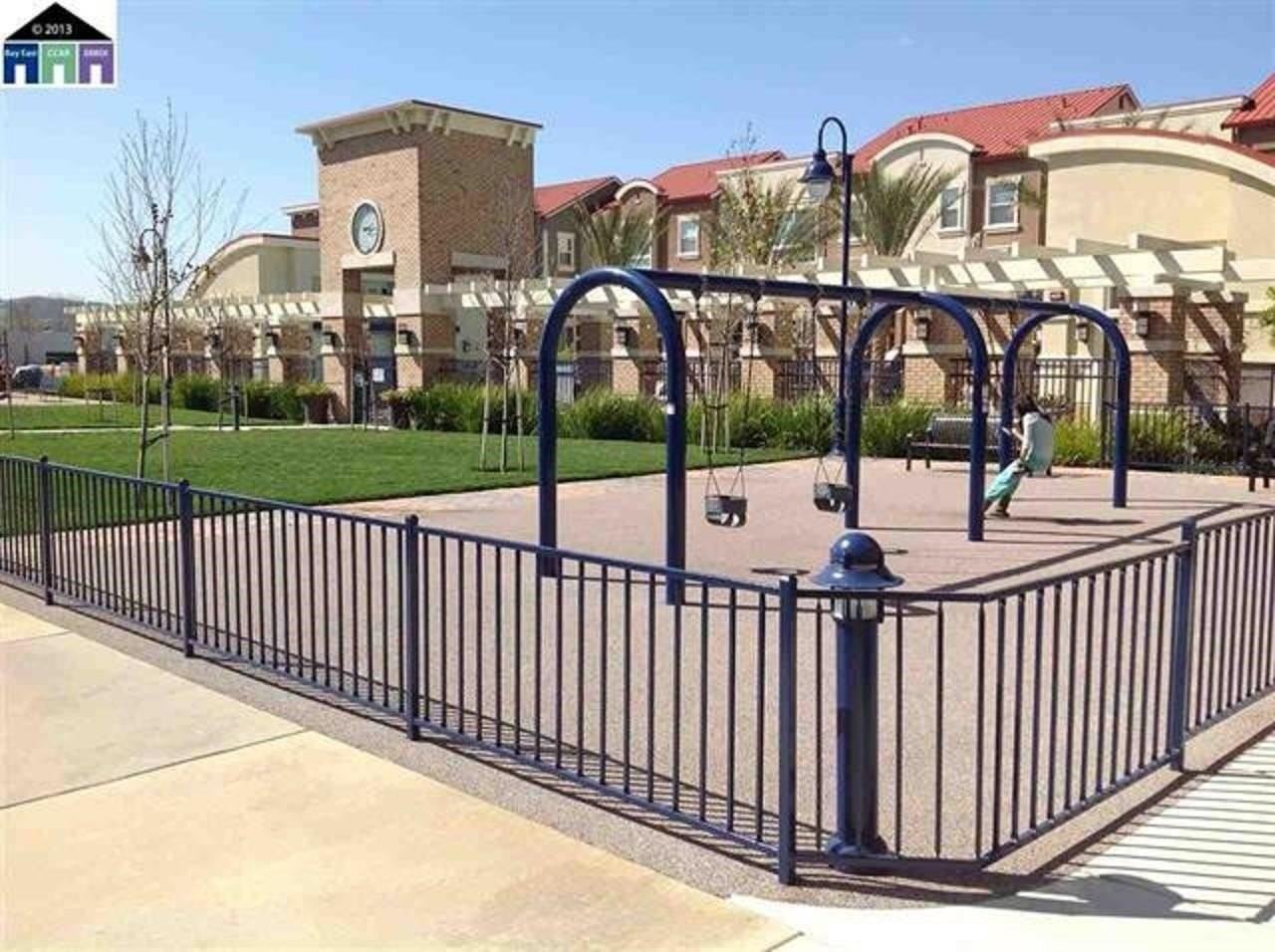 6604 Adare Ln - Photo 5 of 7