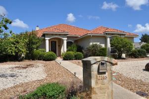 featured image of 2146 Hedgestone