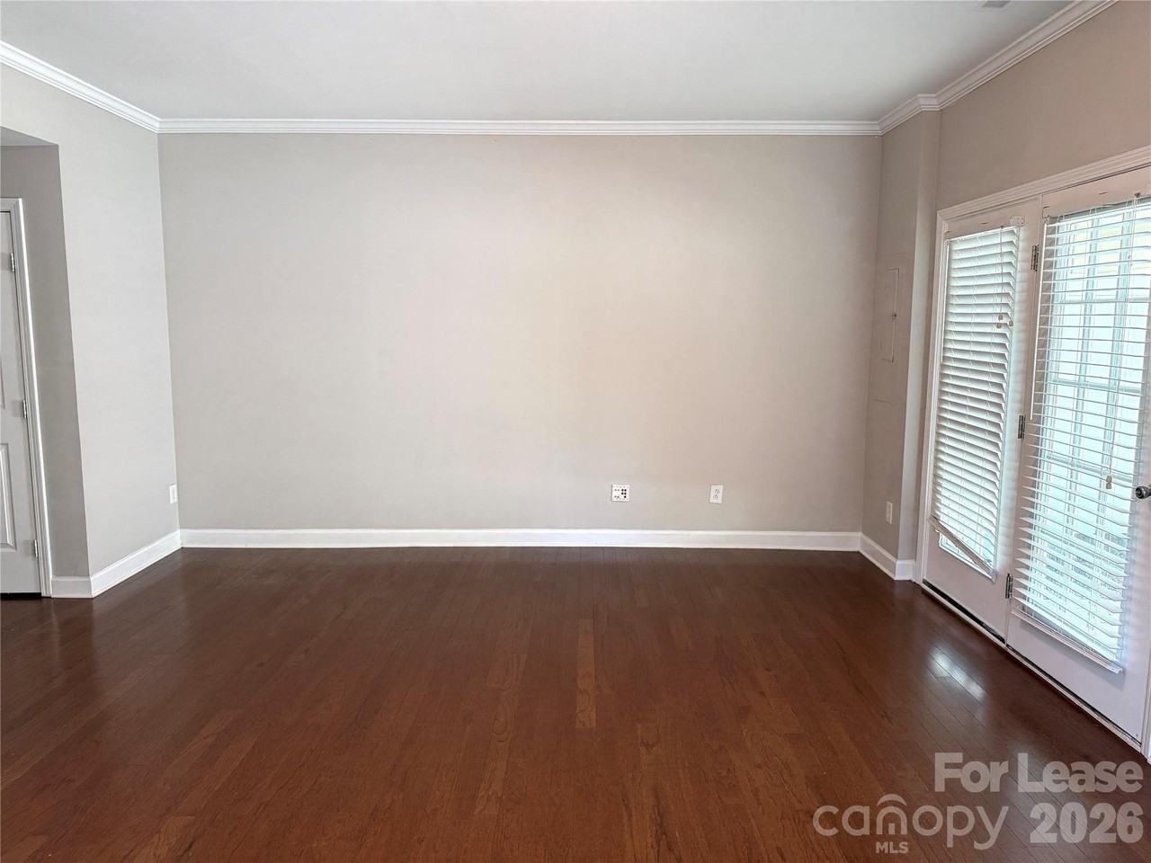 10895 Garden Oaks Ln - Photo 4 of 12