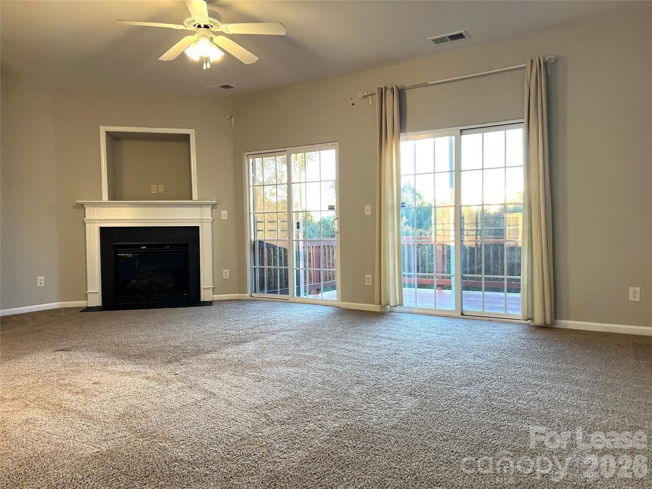 9844 Walkers Glen Dr Nw - Photo 2 of 16