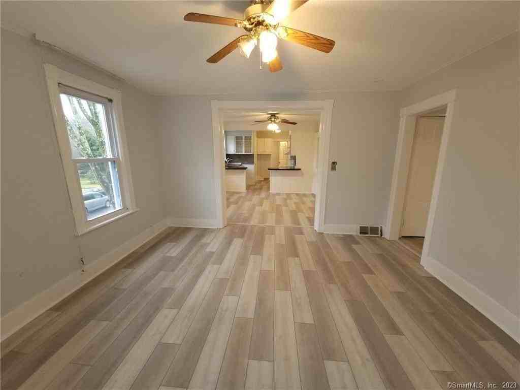 303 Newtown Ave