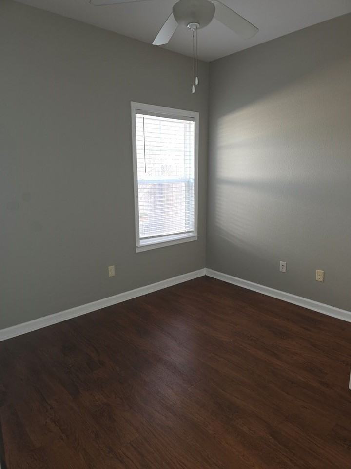 108 Hidden Sunset Dr - Photo 3 of 7