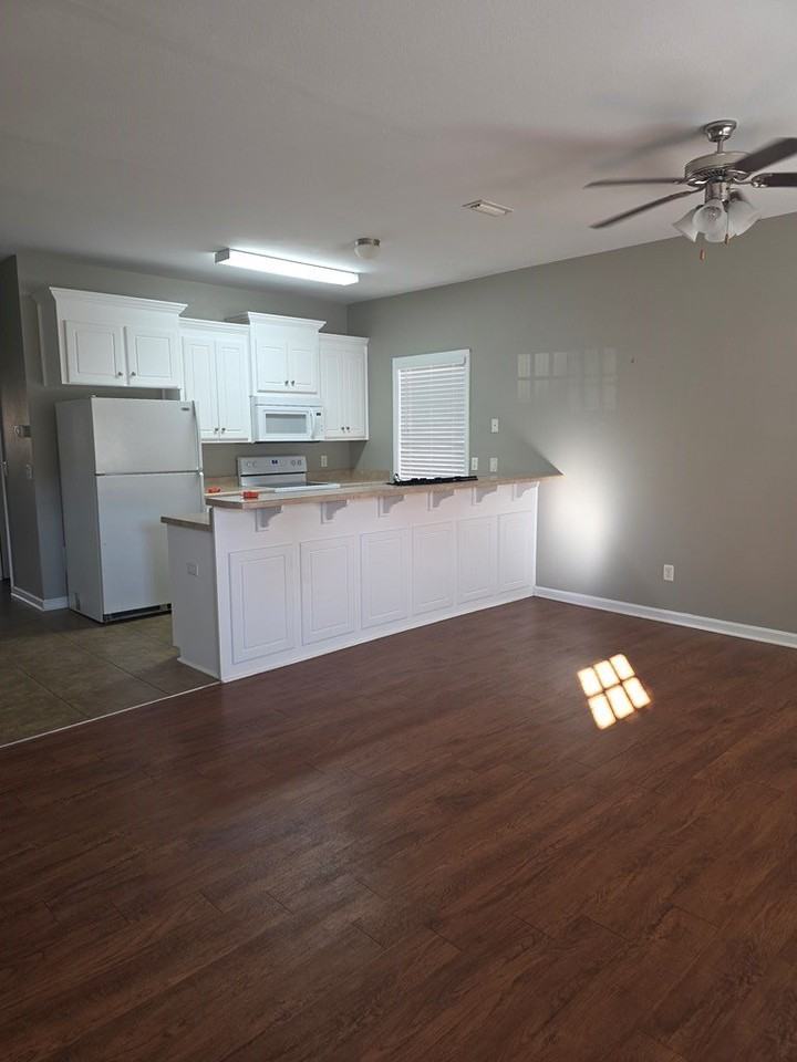 108 Hidden Sunset Dr - Photo 4 of 7