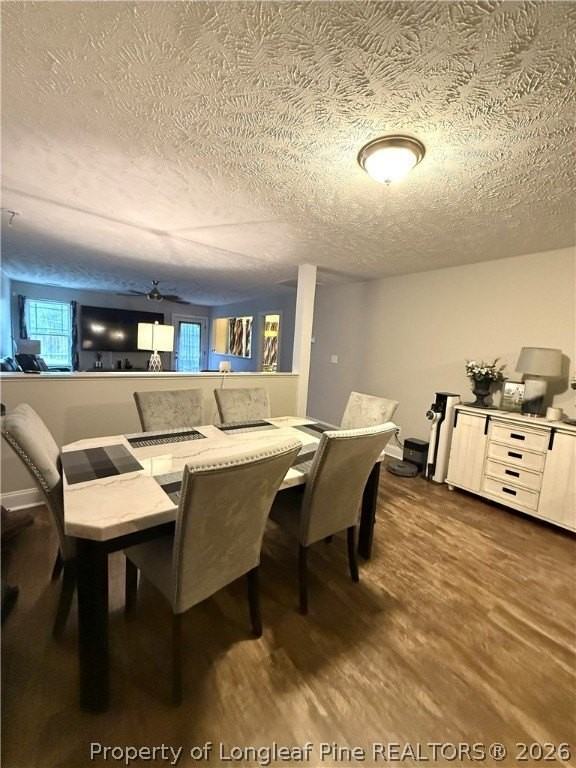 6004 Oak Spring St - Photo 3 of 15