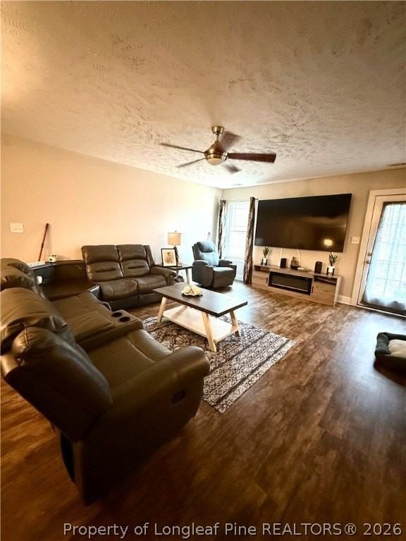 6004 Oak Spring St - Photo 4 of 15