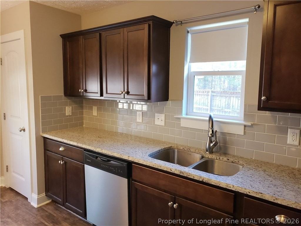 6004 Oak Spring St - Photo 5 of 15