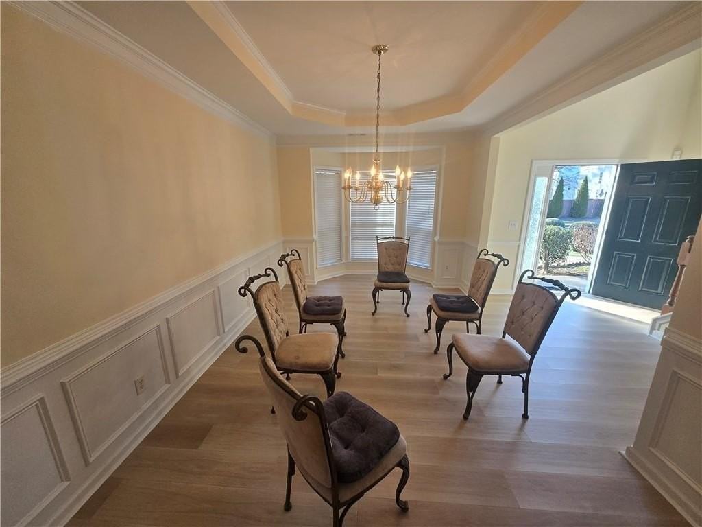 2206 Creekway Dr - Photo 7 of 38