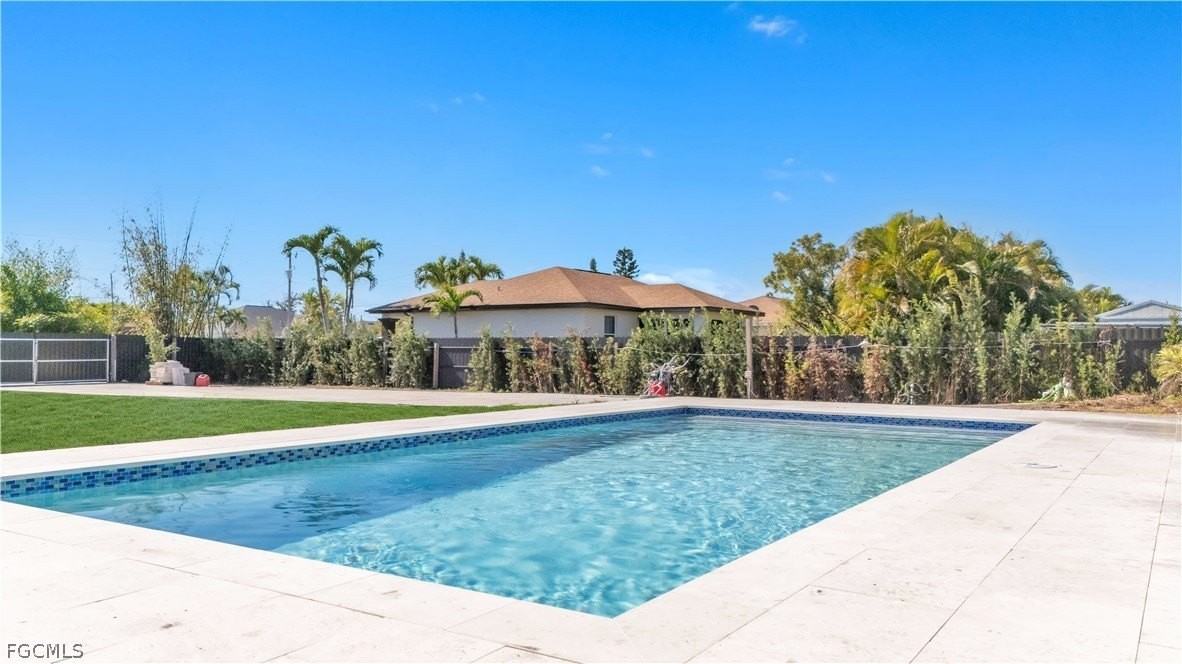 2836 Nw 5th St - Photo 5 of 26