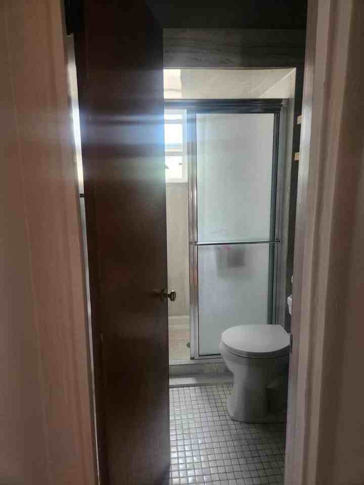 1217 Girard Blvd Ne - Photo 7 of 12