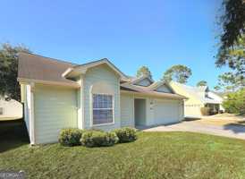 featured image of 102 Natures Bounty Trl