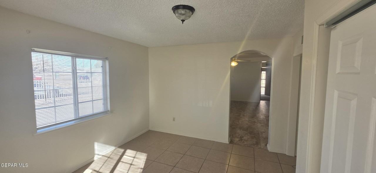 4906 Sierra Madre Dr - Photo 7 of 17