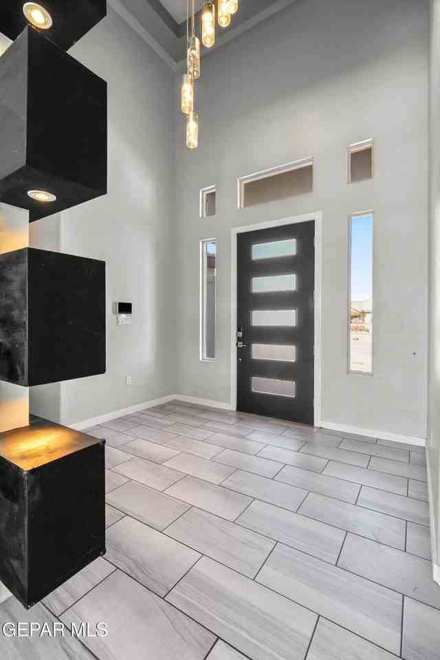 12498 Chamberlain Dr - Photo 6 of 50