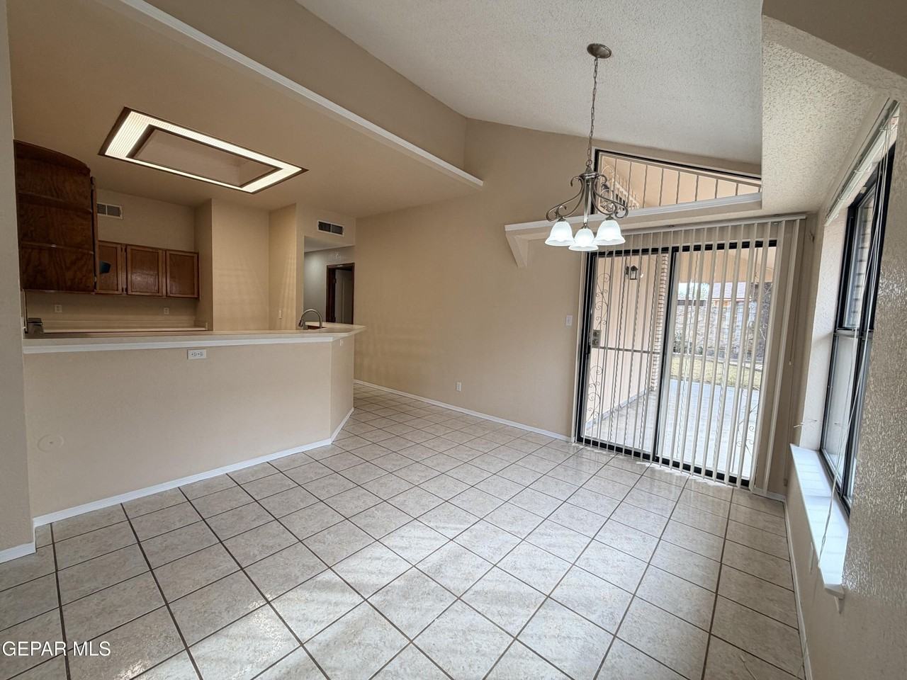 1892 Lyman Dutton Cir - Photo 7 of 23