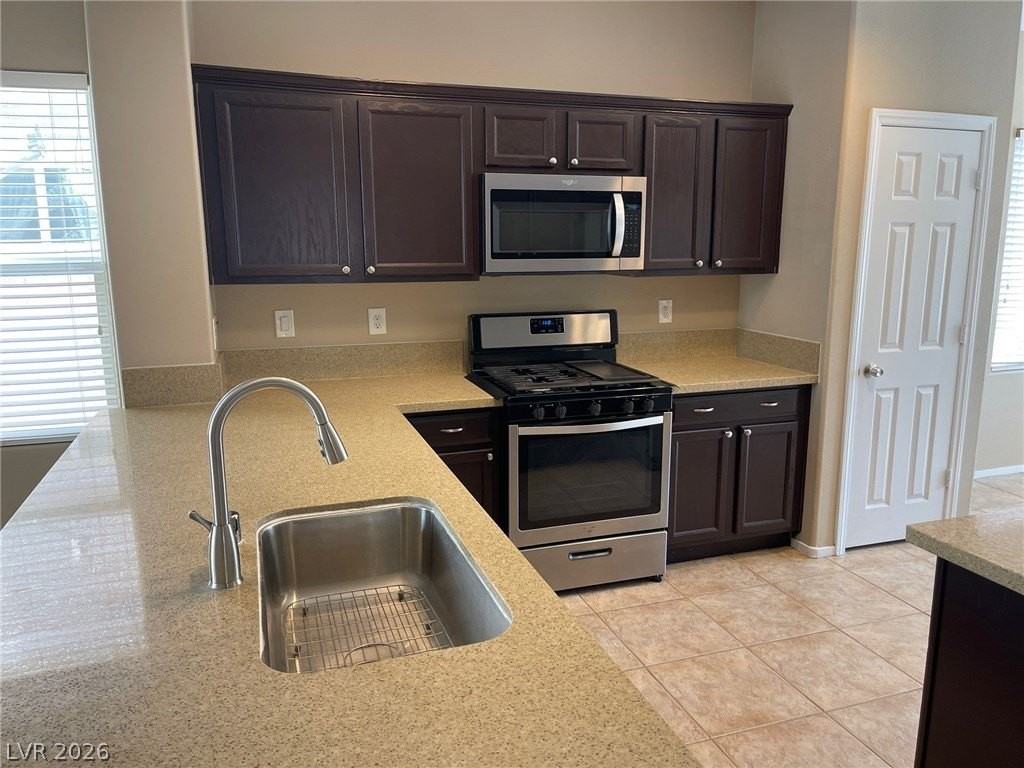 5124 Amethyst Creek Ct - Photo 3 of 22