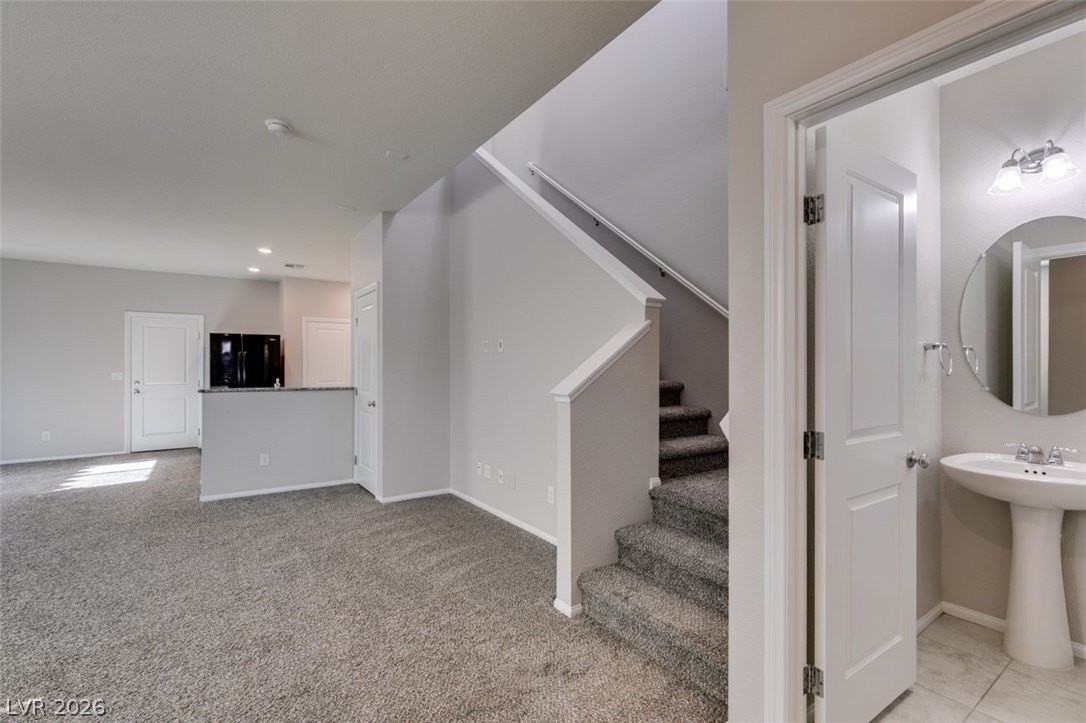 10911 Ketchikan St - Photo 3 of 21