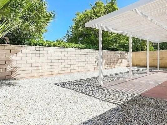 6024 Shadow Oak Dr - Photo 2 of 12