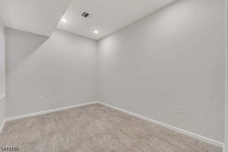 67 Wainwright St #1 - Photo 6 of 9